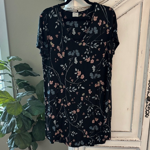 Soma Sleepshirt Size Large Short Sleeve V-Neck Dress Floral - Picture 1 of 7